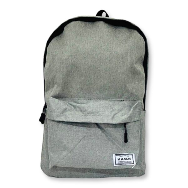 Mochila con bolsillo frotal – Gris