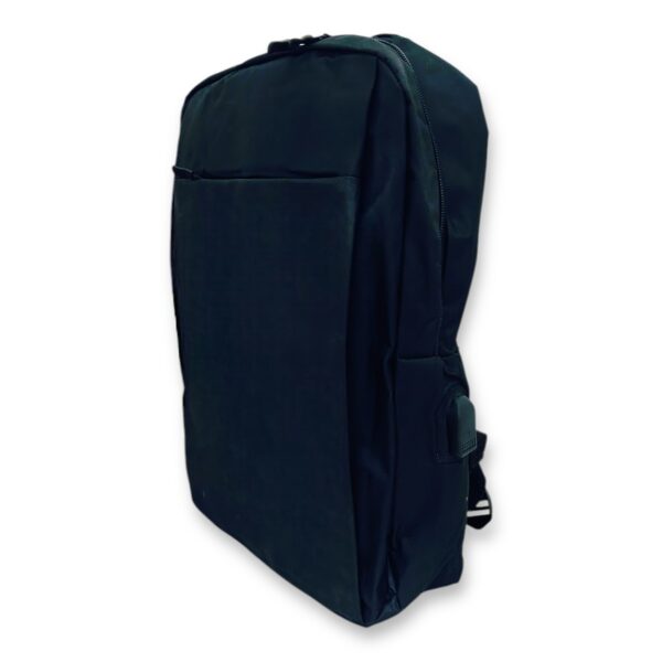 Mochila lisa R-59 – Negro