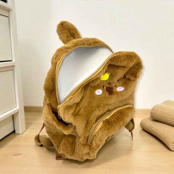 Mochila carpincho plush